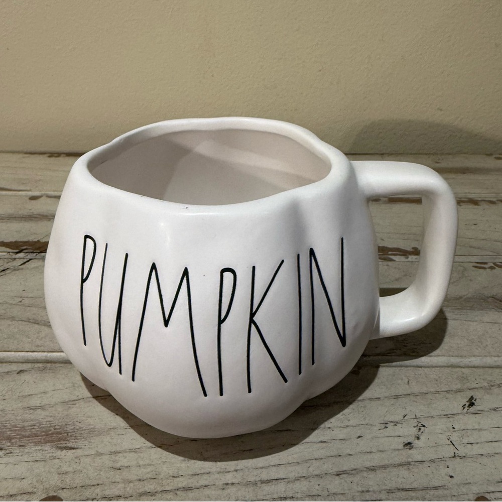 Rae Dunn Pumpkin Shaped Mug
